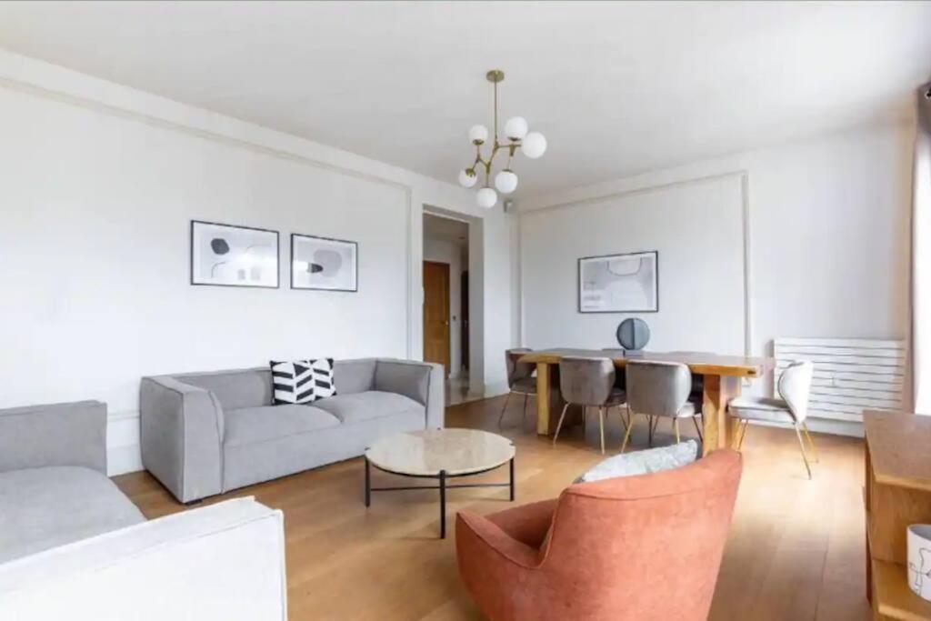 Avenue Montaigne Luxury Apartment 2Br 4P Paris Eksteriør bilde